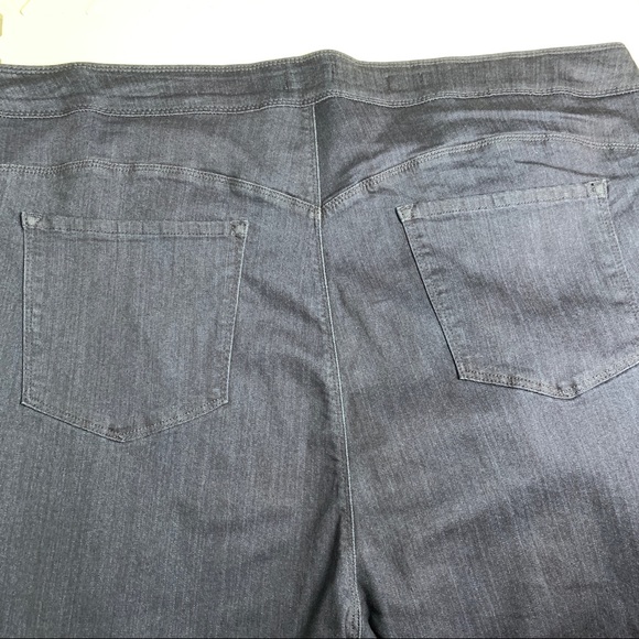 CURVES 360 By NYDJ Sculpt Pull-On Denim Women's Legging - Picture 14 of 15